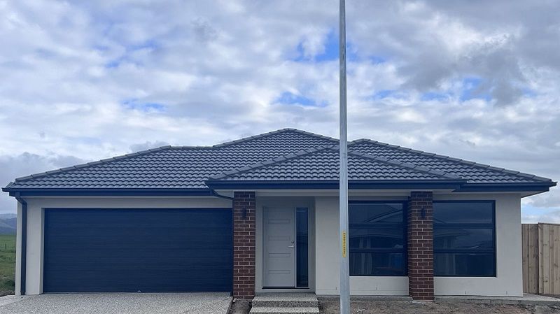 5 bedrooms House in 22 Jack Brawn Avenue CHURCHILL VIC, 3842