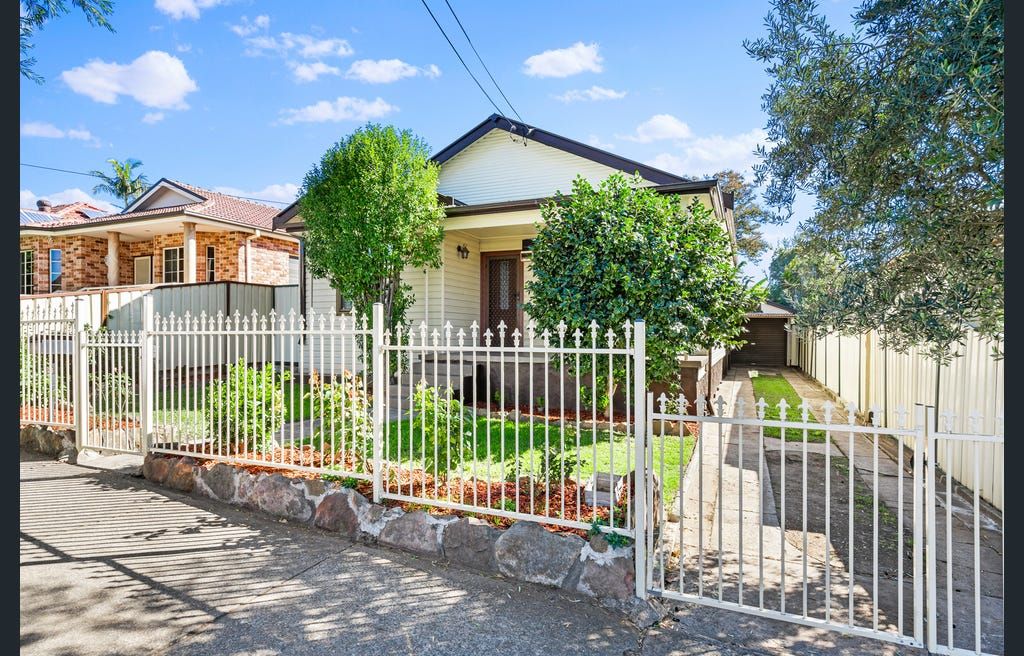 3 bedrooms House in 35 Ettlong st AUBURN NSW, 2144