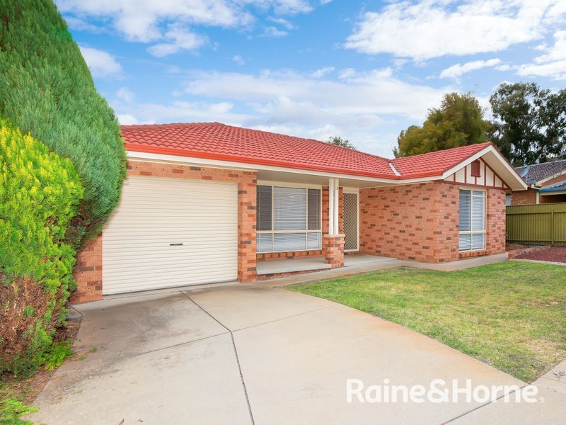 2/4 Dunn Avenue, Forest Hill NSW 2651, Image 0