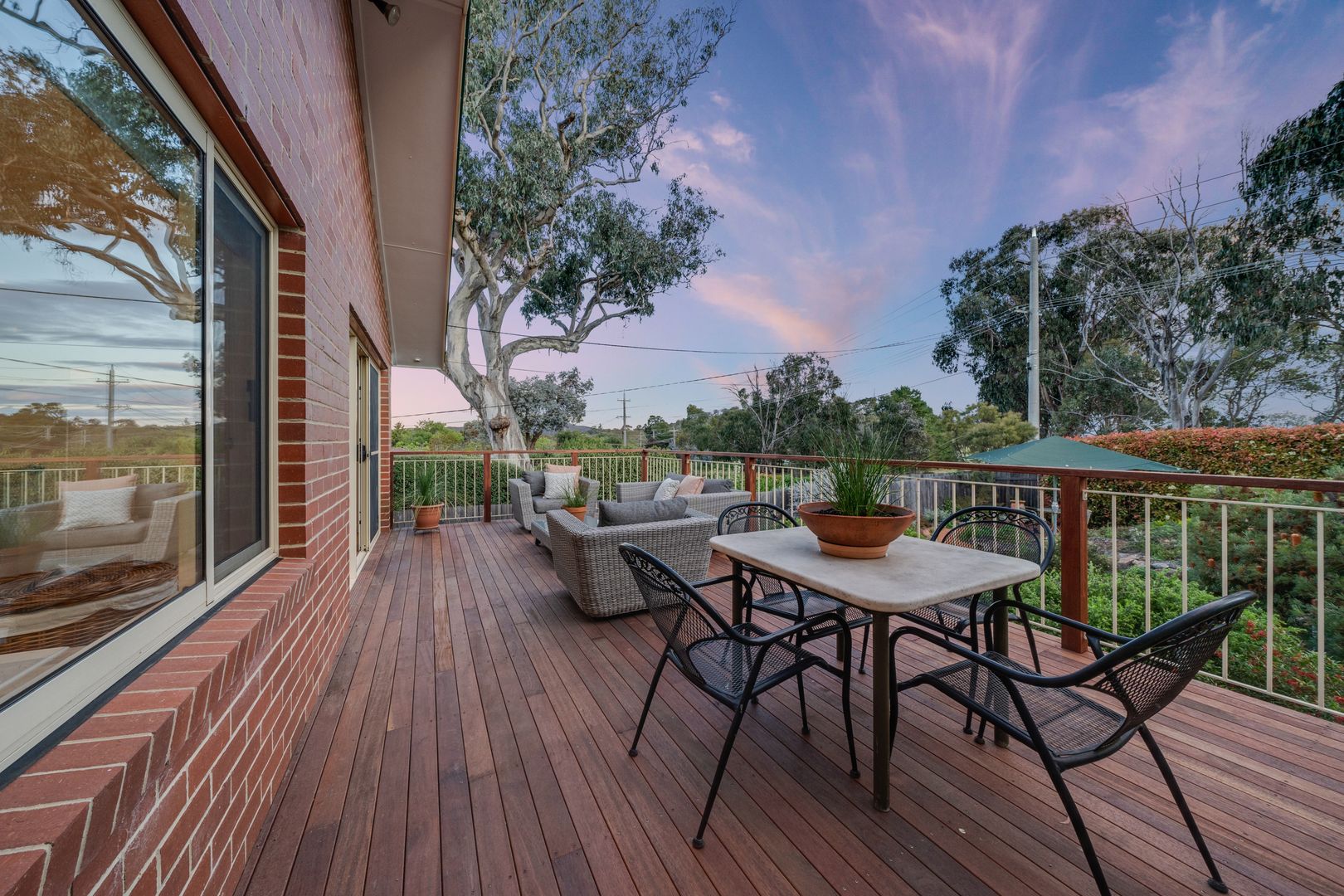 9 Clisby Close, Cook ACT 2614, Image 2