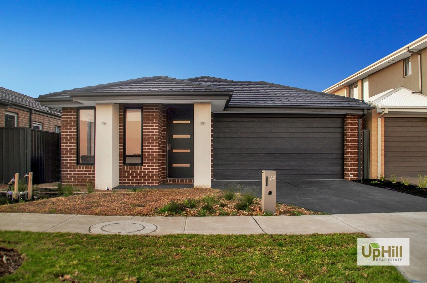 3 bedrooms House in 24 Yaralla Circuit CLYDE VIC, 3978