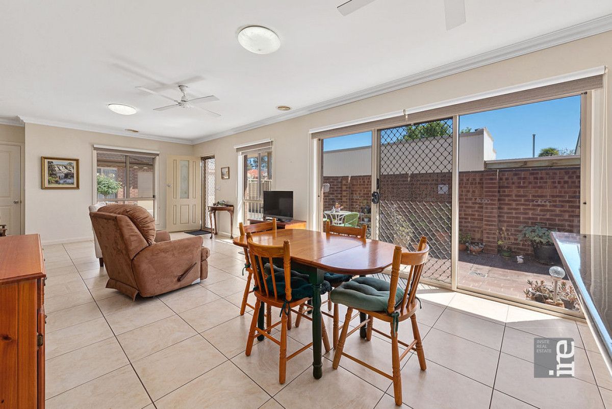 2/13 Burns Street, Wangaratta VIC 3677, Image 2