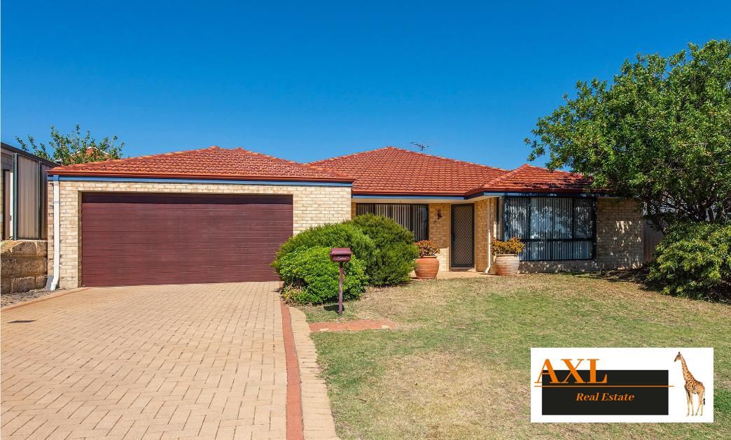 4 bedrooms House in 38 Chatsworth Drive HOCKING WA, 6065