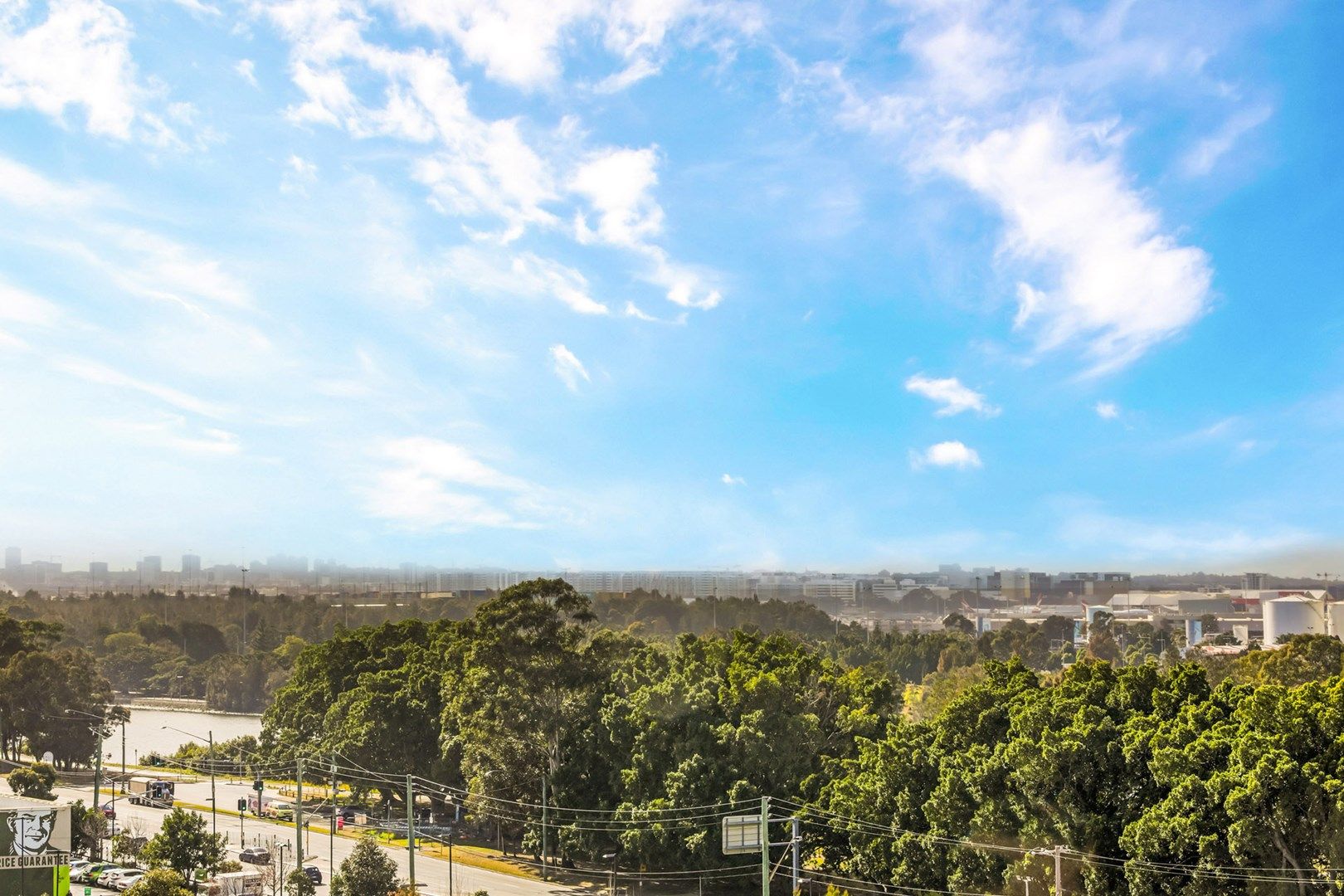 1 bedrooms Apartment / Unit / Flat in 614/52-62 Arncliffe St WOLLI CREEK NSW, 2205