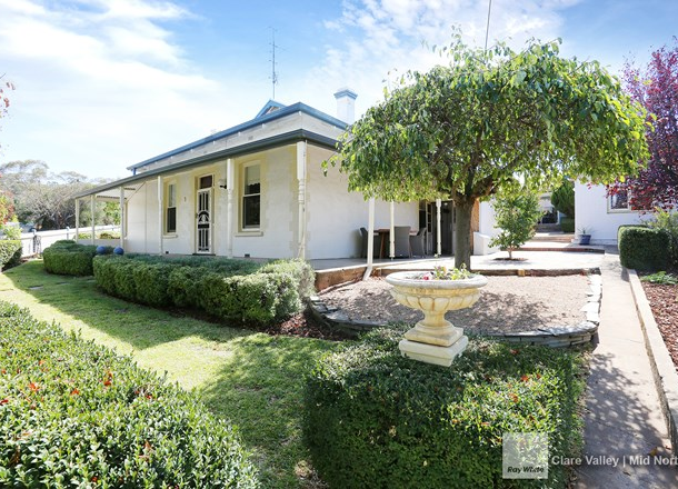 9 Harriett Street, Clare SA 5453