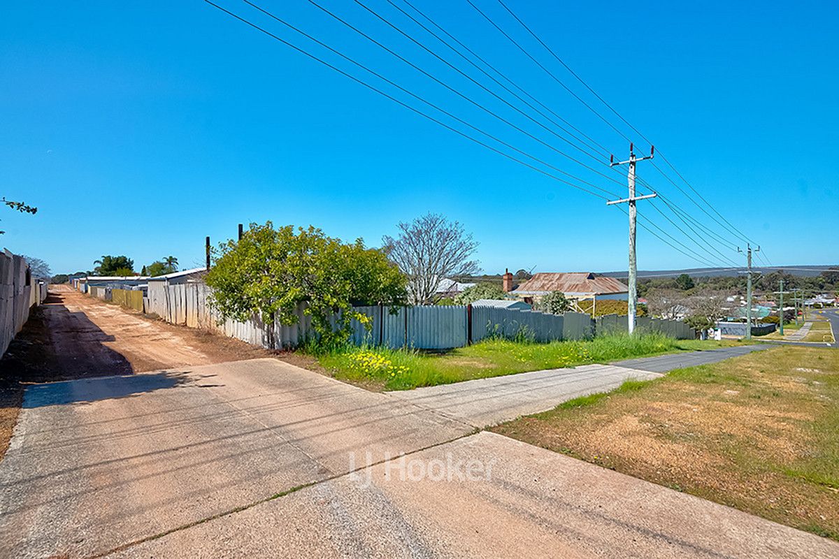 52 Clifton Street, Collie WA 6225, Image 2