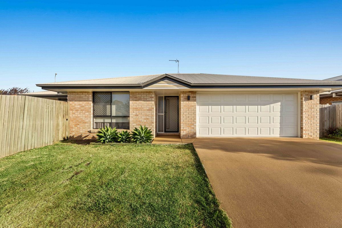 4 bedrooms House in 24 Sunset Drive GLENVALE QLD, 4350