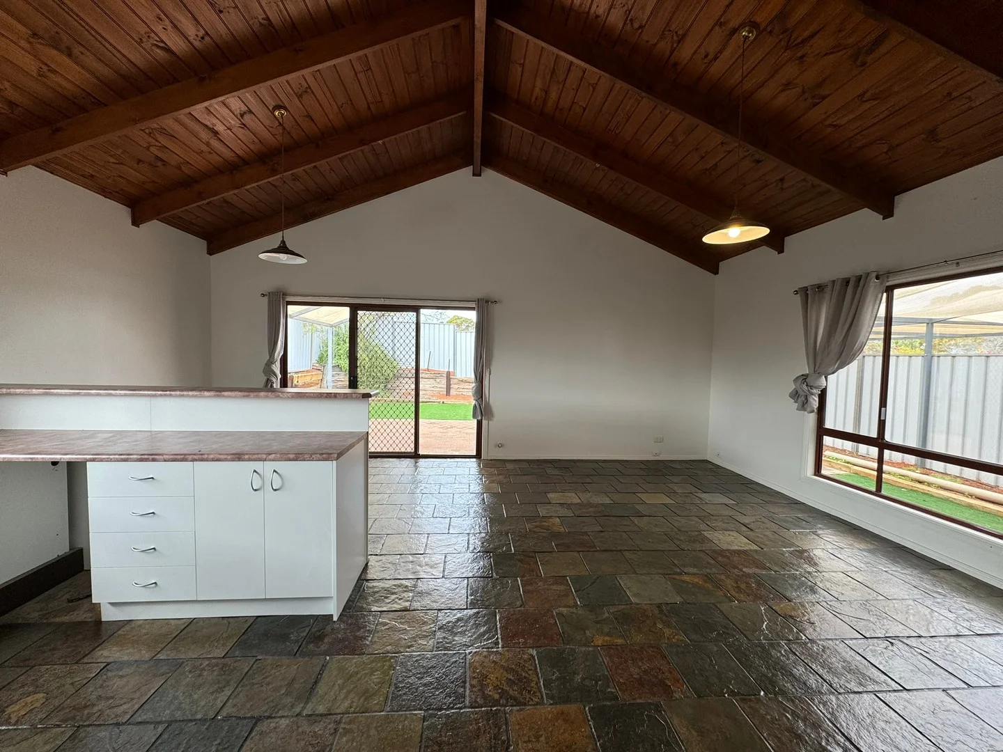 2/34 Finniss St, Roxby Downs SA 5725