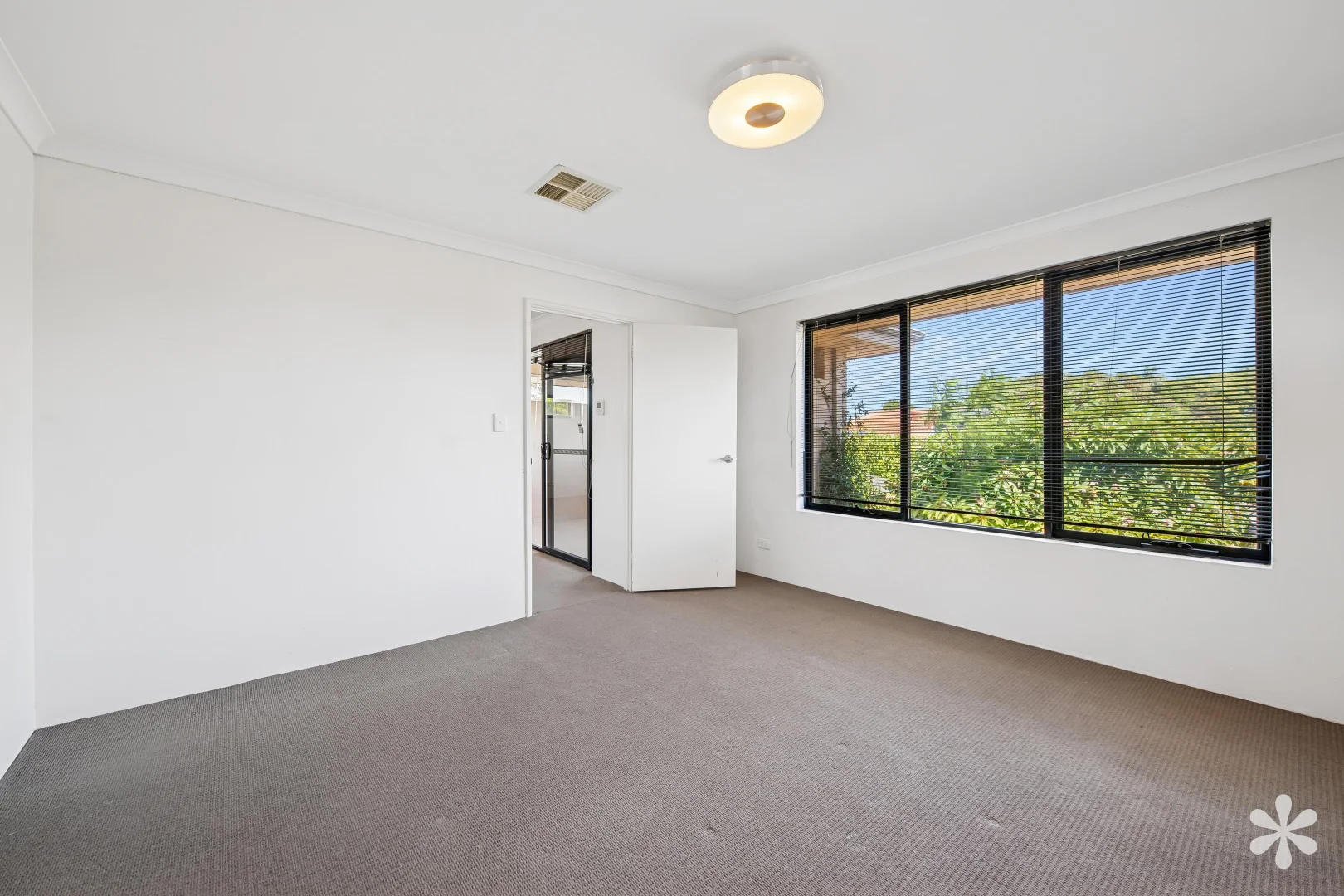 Additional image 7 of 2/48 Cloister Avenue, Manning WA 6152