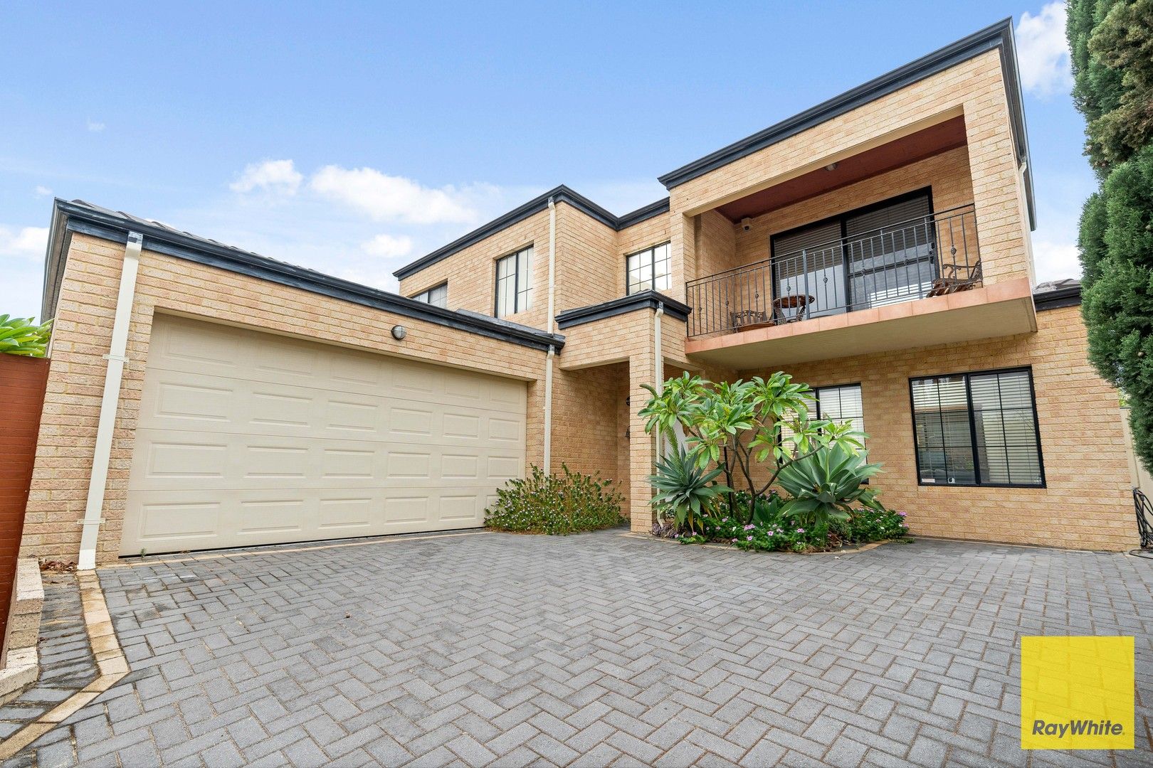 61B Huntriss Road, Karrinyup WA 6018, Image 0