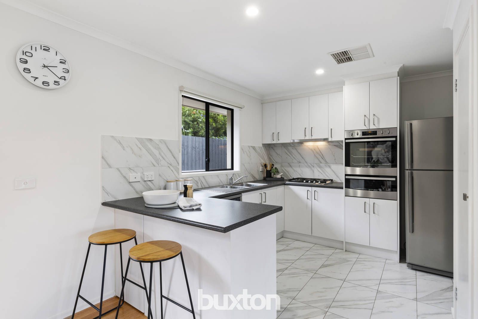 2/12 Hodgson Grove, Bentleigh East VIC 3165, Image 2