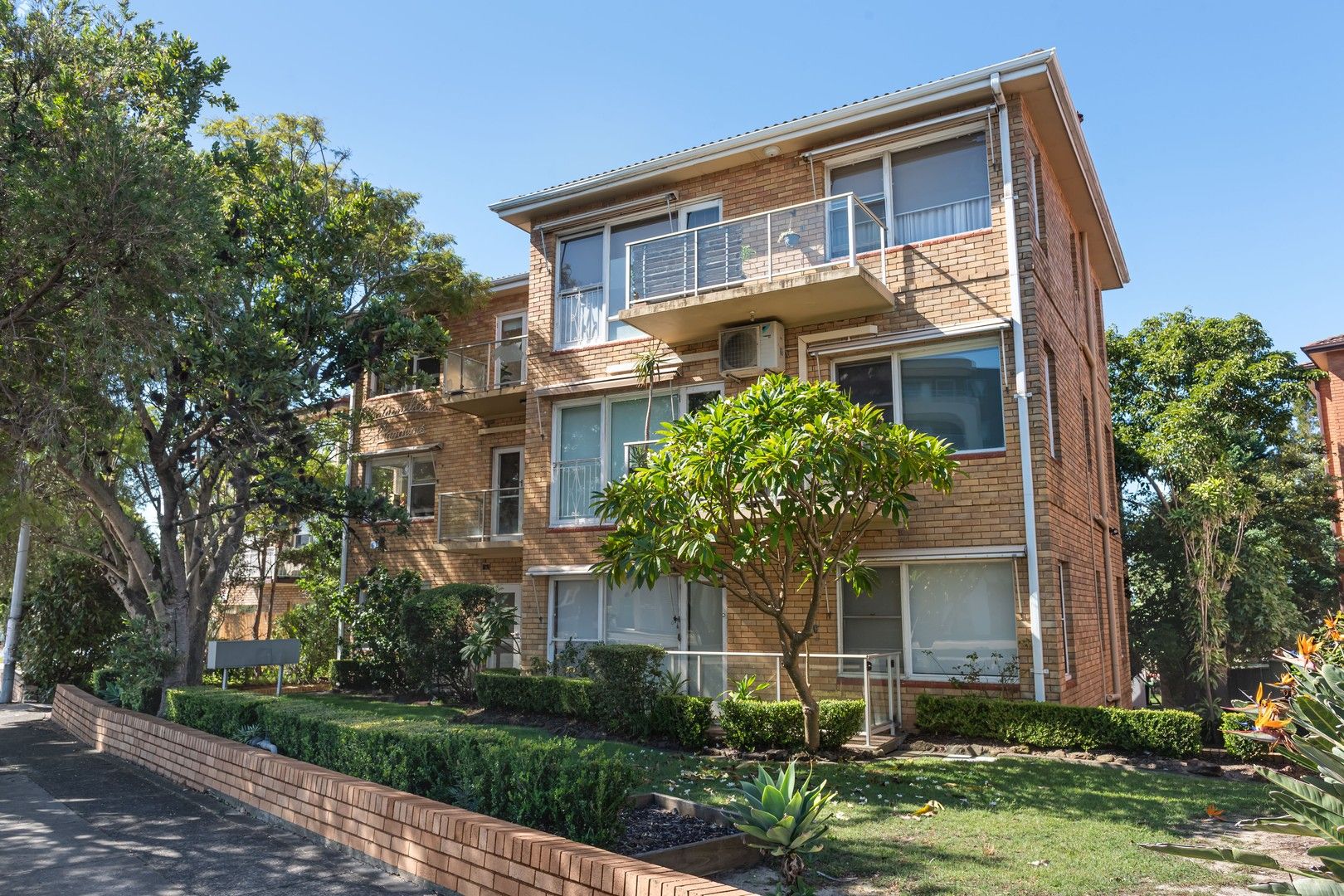 2 bedrooms Apartment / Unit / Flat in 1/676 Rocky Point Road SANS SOUCI NSW, 2219