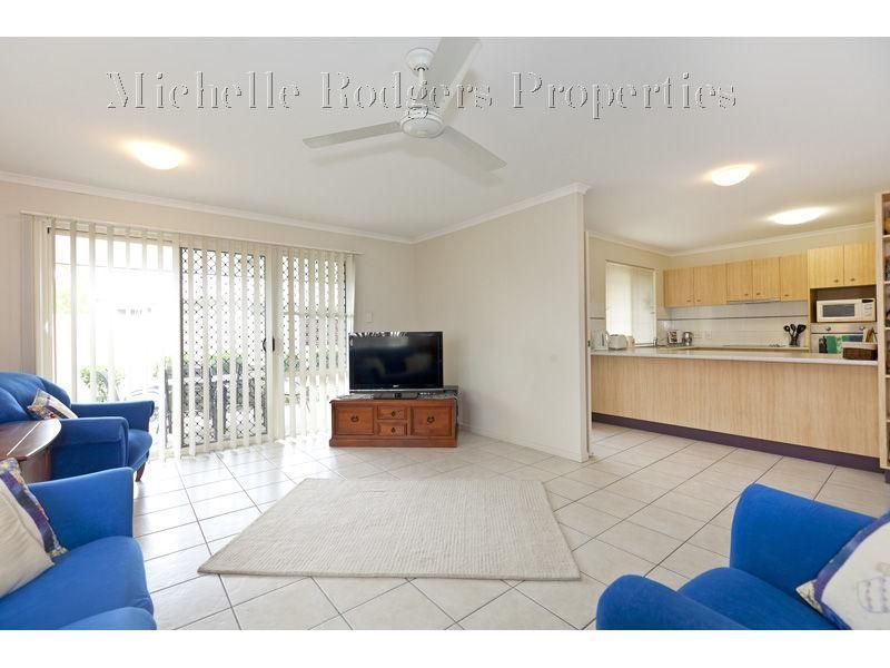 69/586 Manly Rd, Wakerley QLD 4154, Image 2