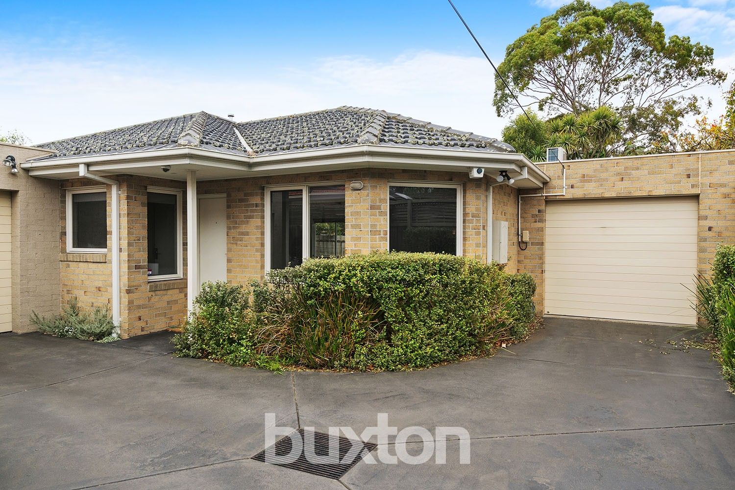 2 bedrooms Townhouse in 2/3 Apex Avenue HAMPTON EAST VIC, 3188