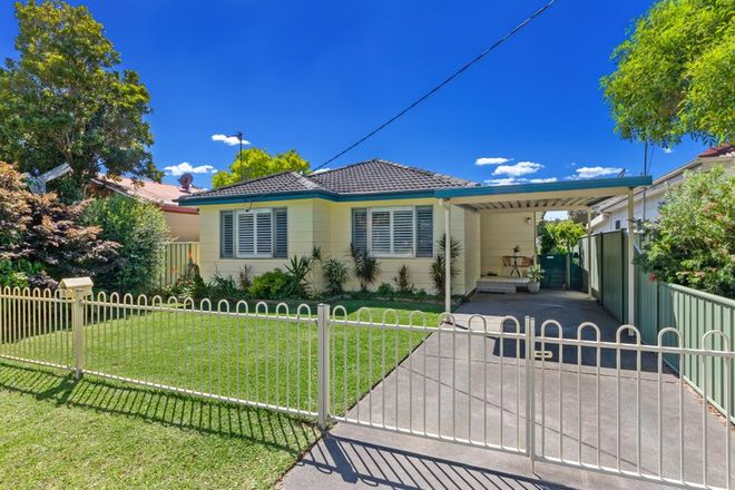 Picture of 8 Fairview Street, WOY WOY NSW 2256