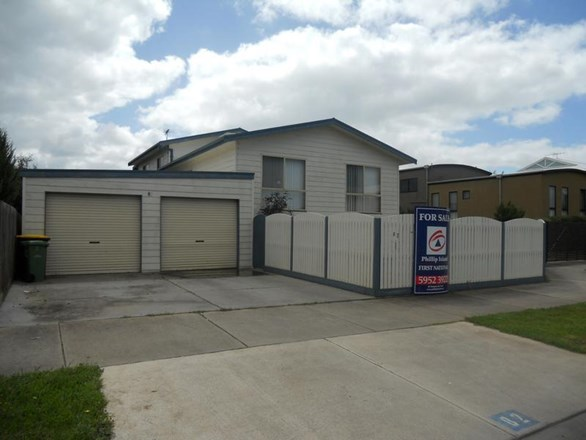 82 Katherine Circuit, Cowes VIC 3922