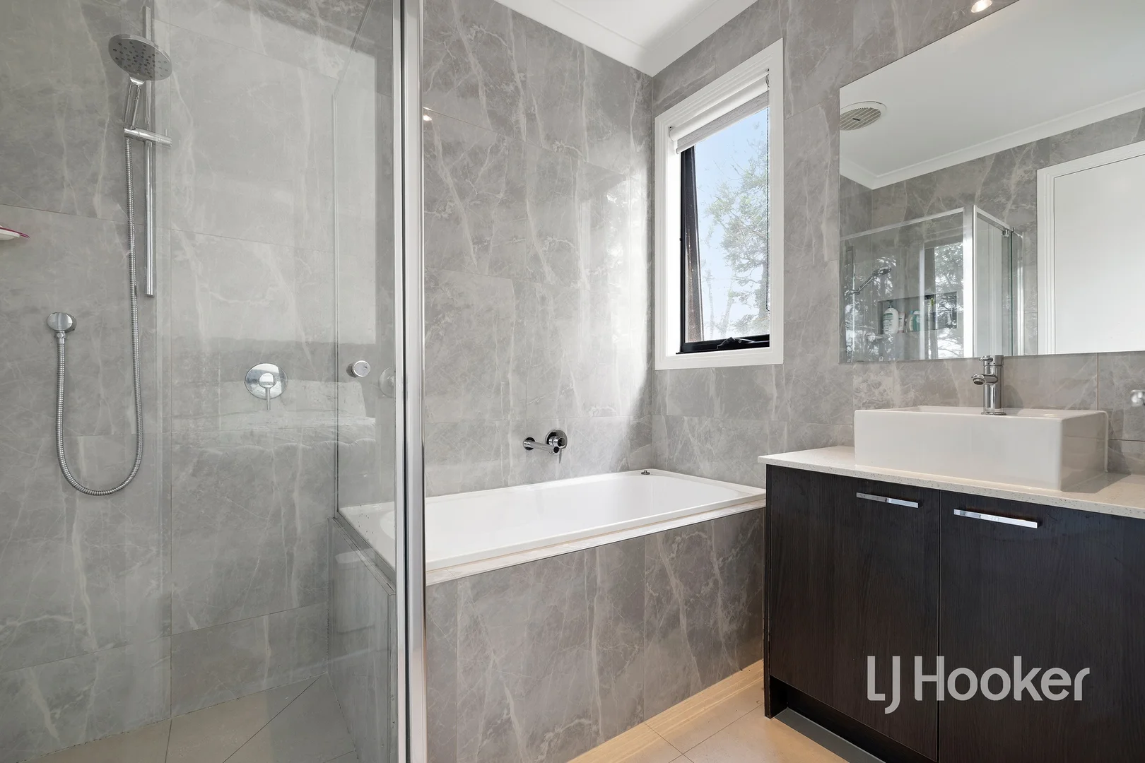 Additional image 11 of 2/29 Willow Drive, Hampton Park VIC 3976