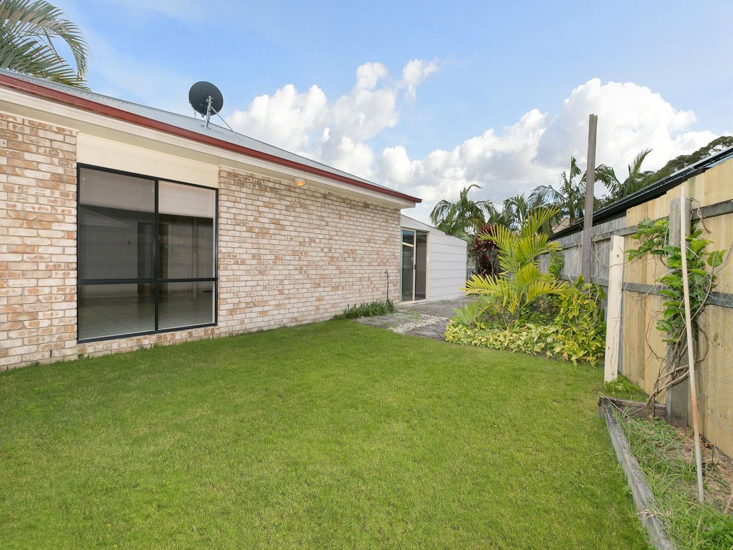 8 Mohr Close, Sippy Downs QLD 4556, Image 2