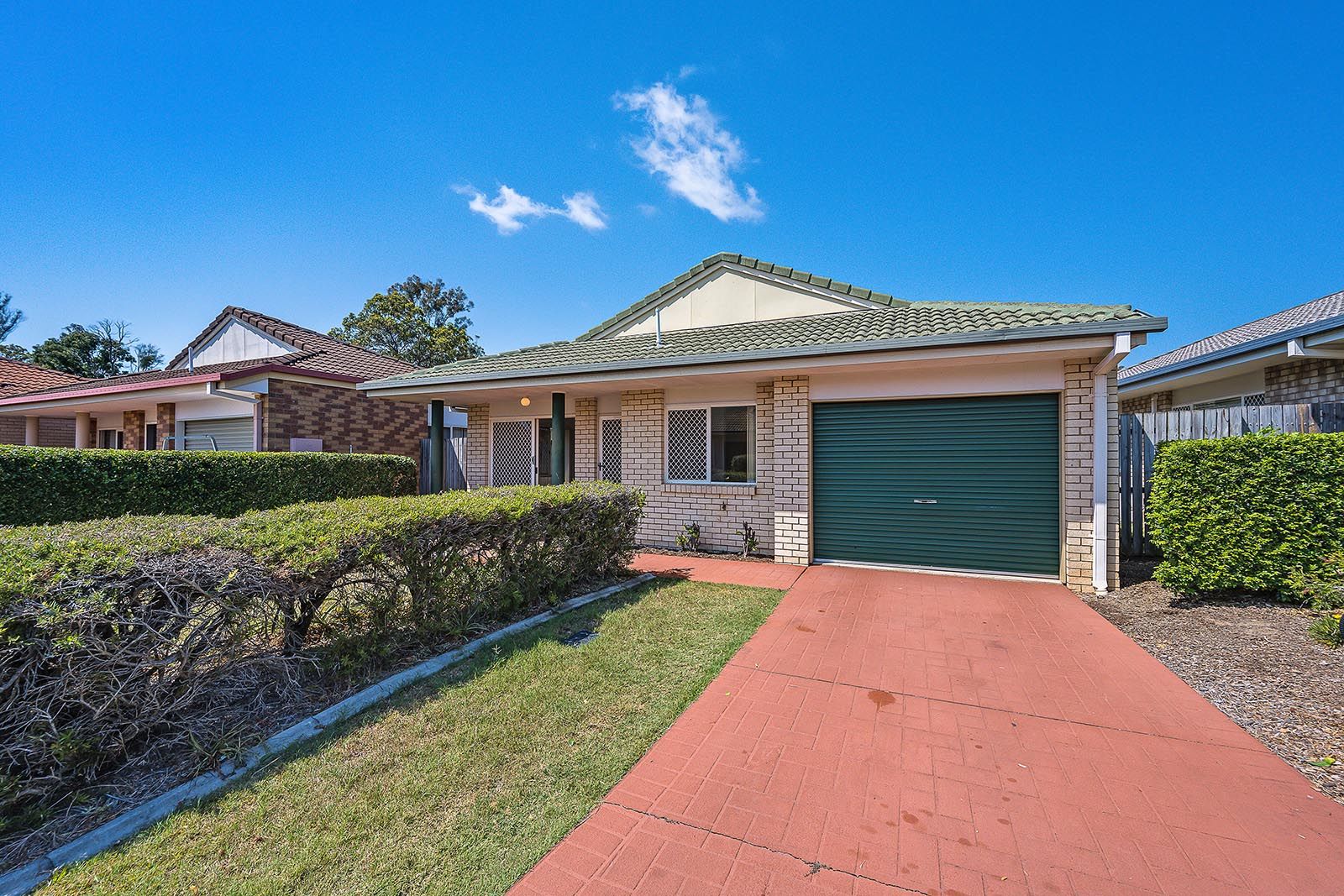 3 bedrooms Villa in 15/26 Stay Place CARSELDINE QLD, 4034