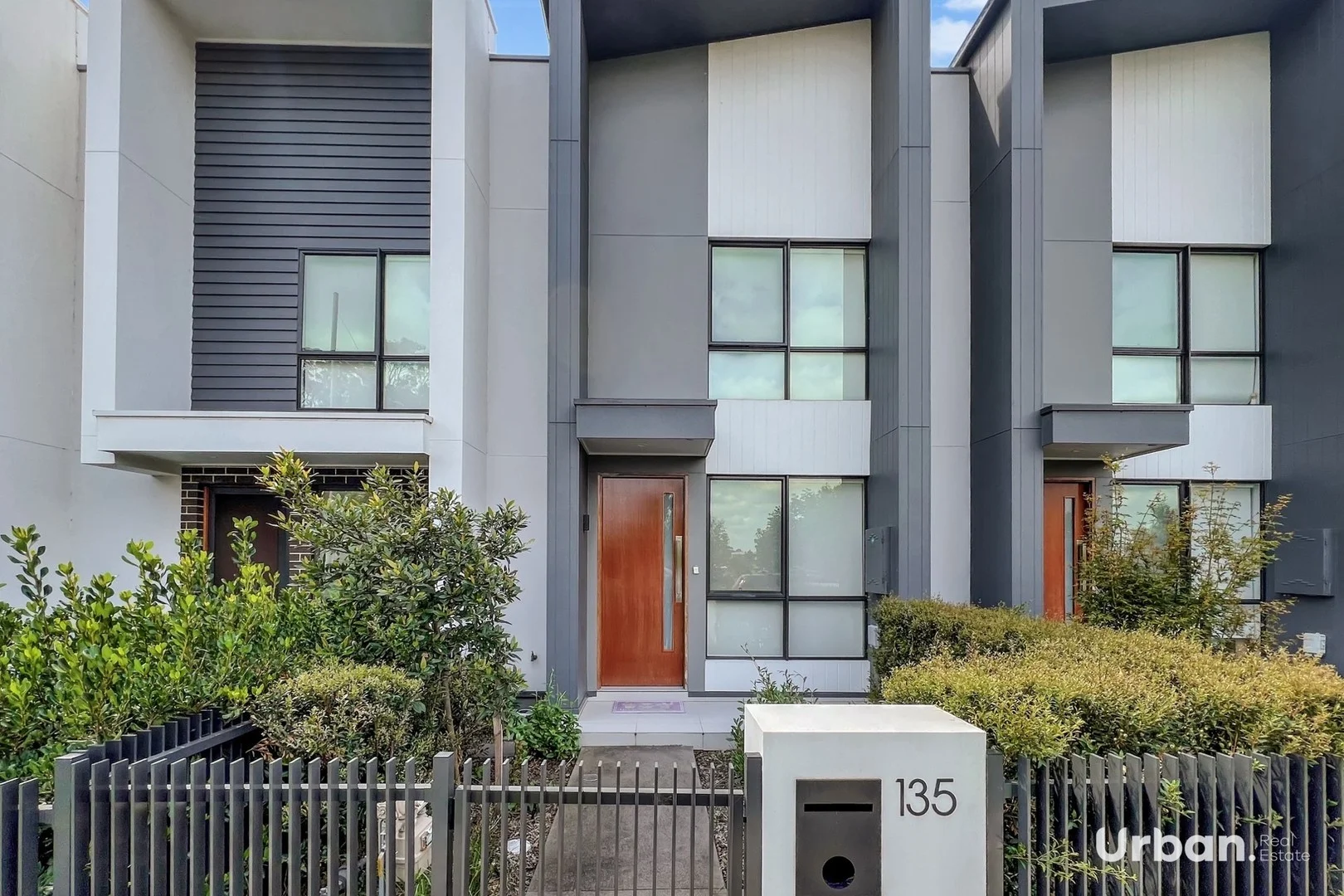 135 Passiflora Avenue, Denham Court NSW 2565