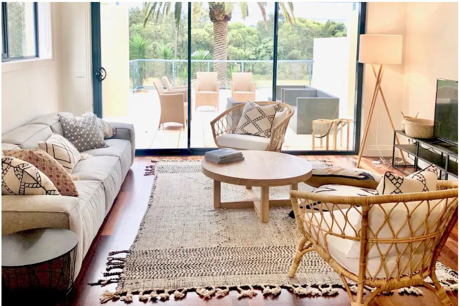 3 bedrooms Apartment / Unit / Flat in 2/691 Barrenjoey Road AVALON BEACH NSW, 2107