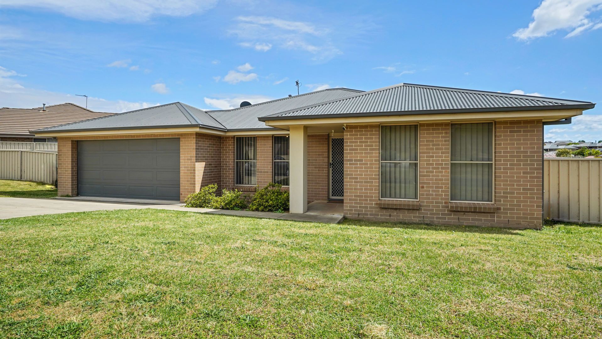 4 bedrooms House in 21 Robinson Court ORANGE NSW, 2800