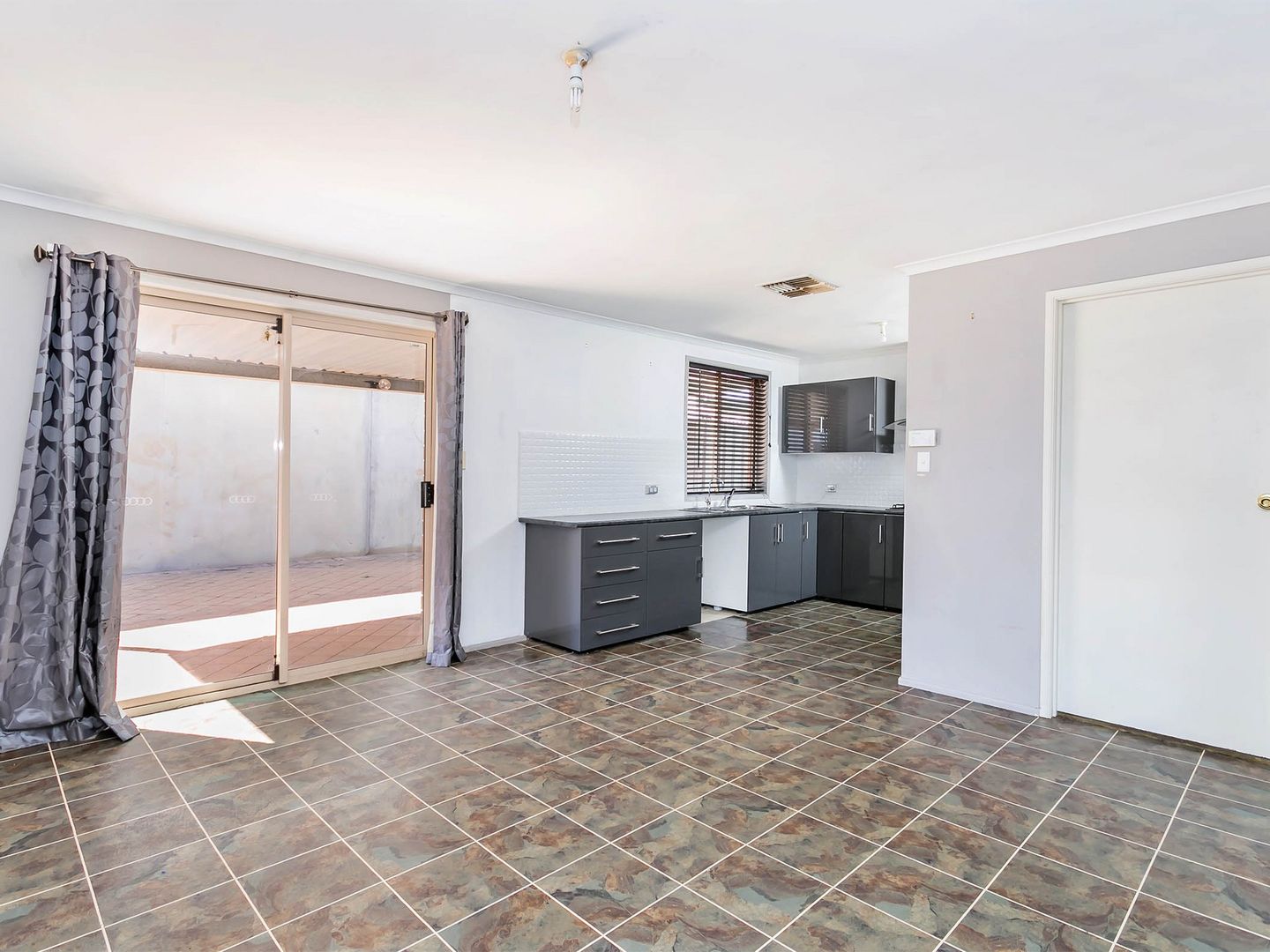 79 Cedar Avenue, Royal Park SA 5014, Image 2