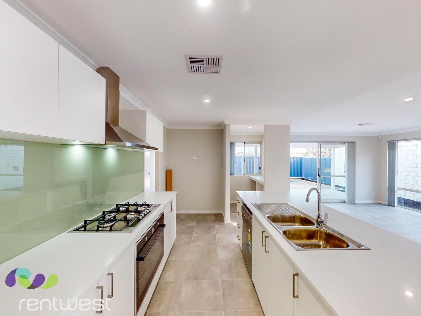 4 bedrooms House in 6 Glenbrook Way BALDIVIS WA, 6171