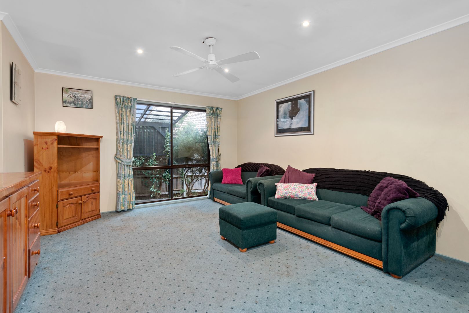 10 Lincoln Avenue, Bayswater VIC 3153, Image 1