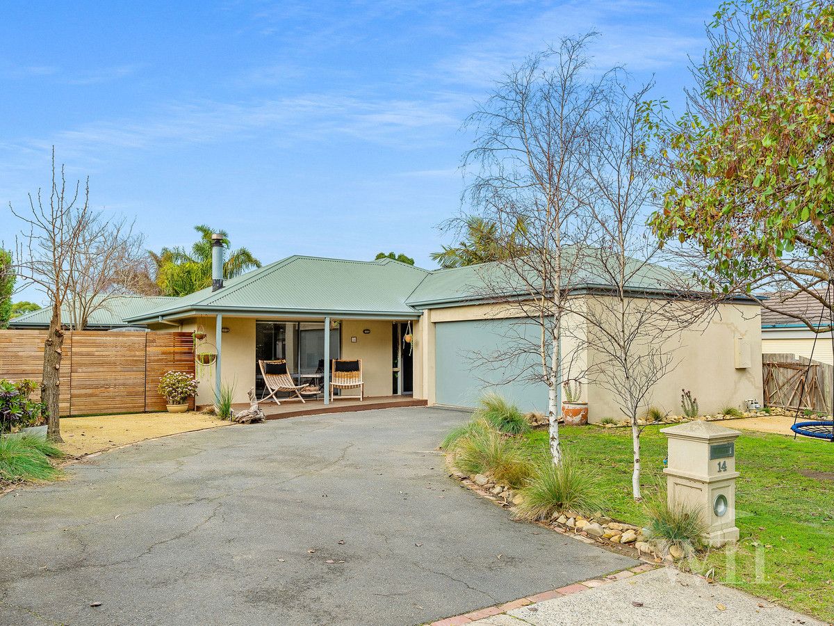 3 bedrooms House in 14 Aimee Court MORNINGTON VIC, 3931