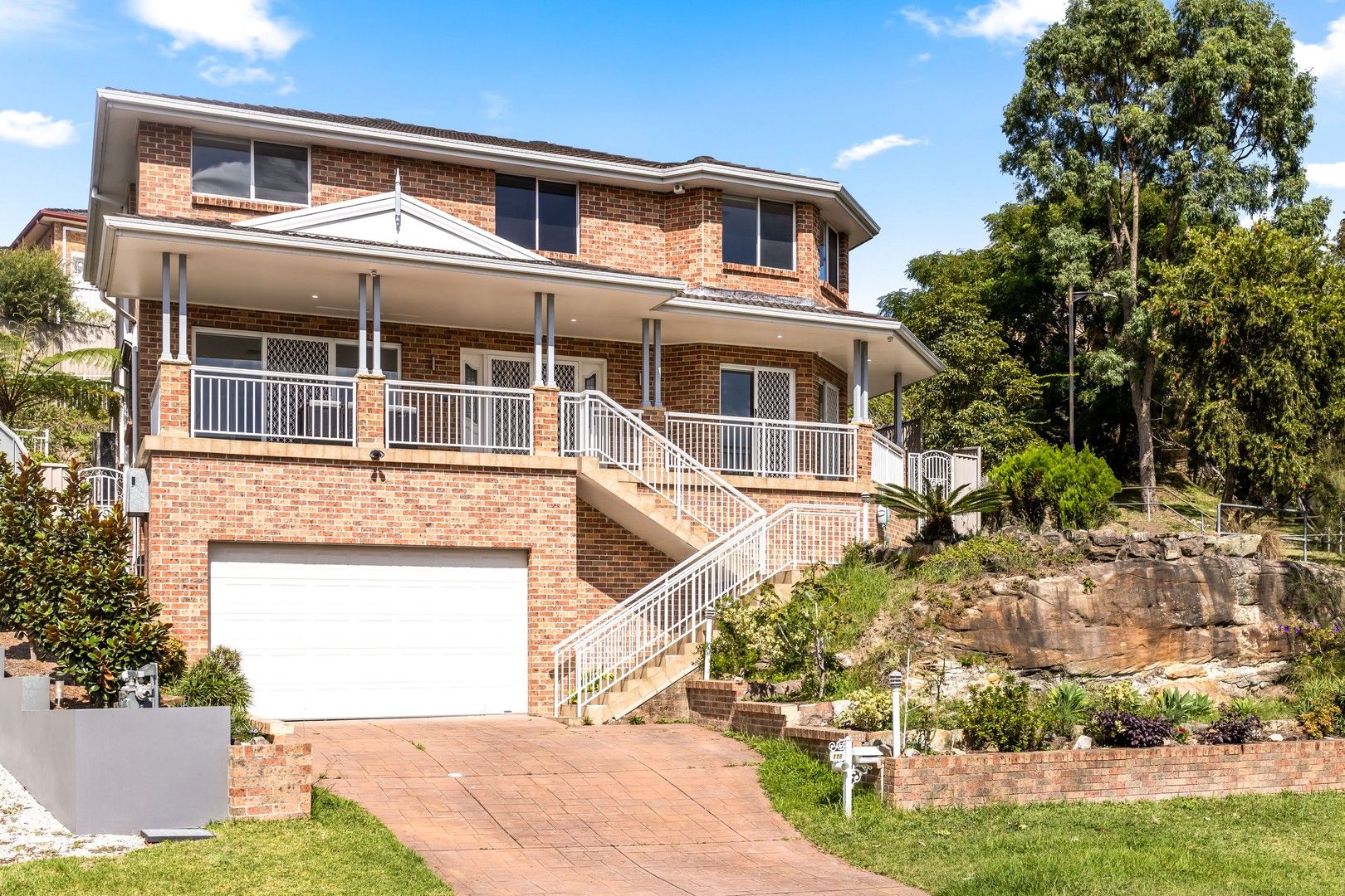 118 Blaxland Drive, Illawong NSW 2234, Image 0