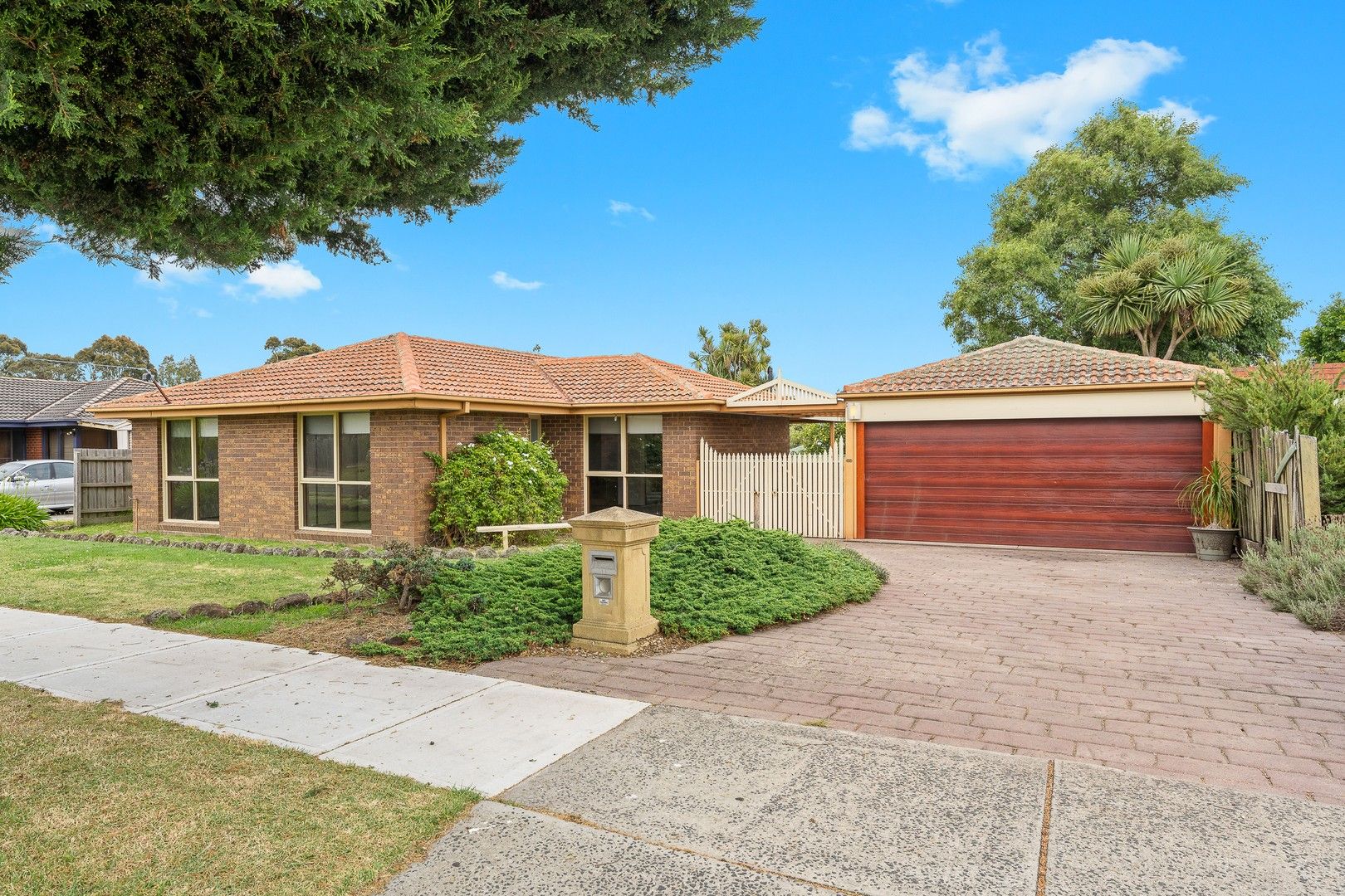 11 Glenbourne Road, Cranbourne VIC 3977 House For Rent 425 Domain