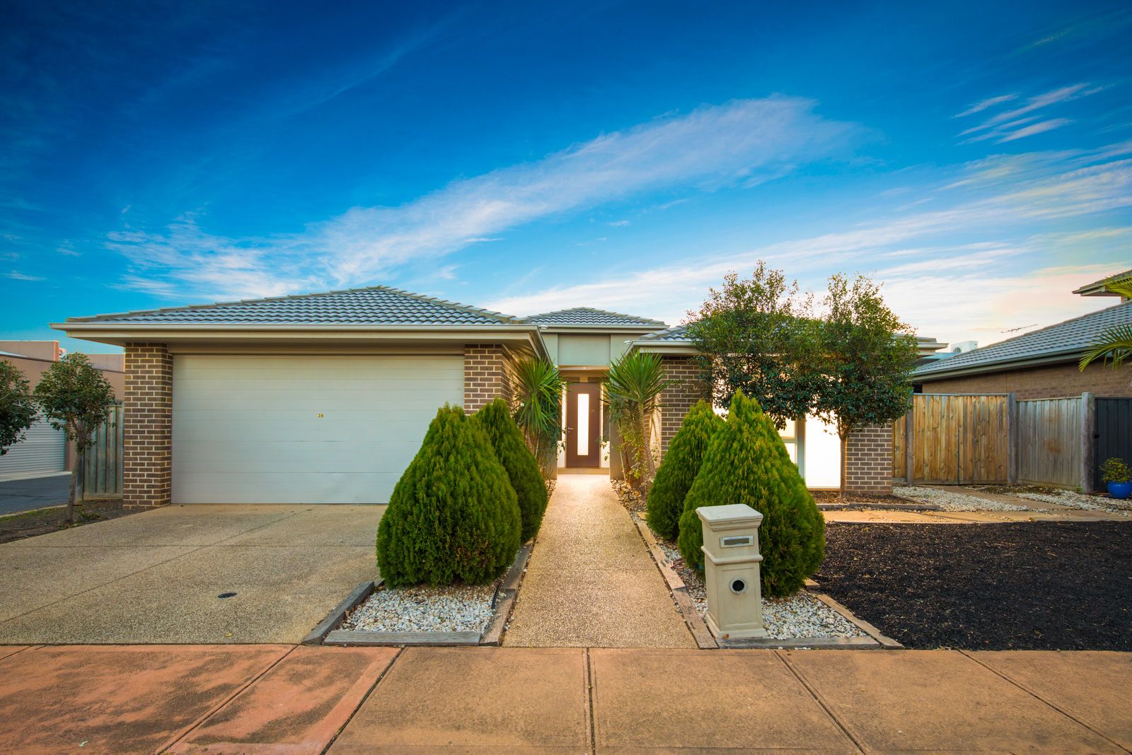 3 bedrooms House in 38 Wetlands Boulevard WILLIAMS LANDING VIC, 3027