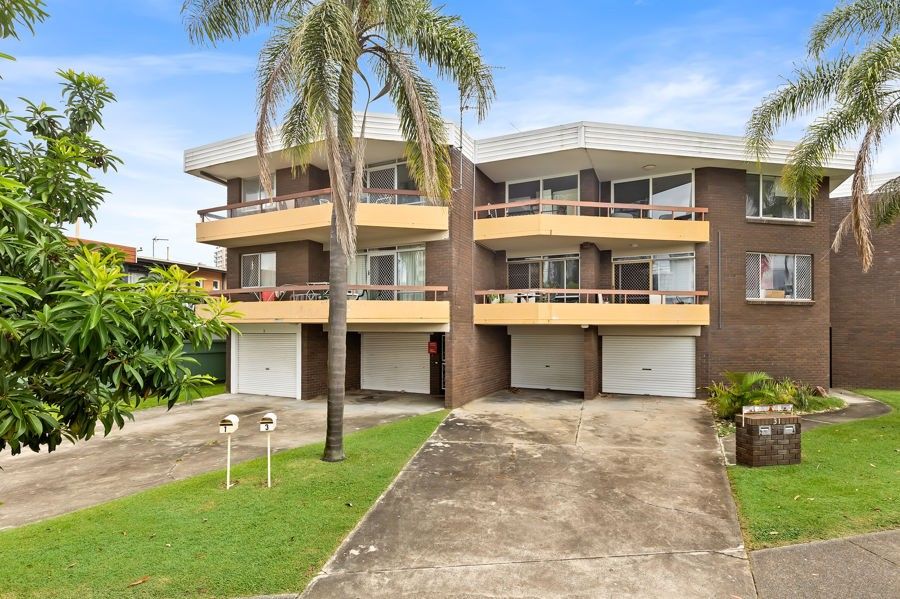 2 bedrooms Apartment / Unit / Flat in 1/31-33 Watson Esplanade SURFERS PARADISE QLD, 4217