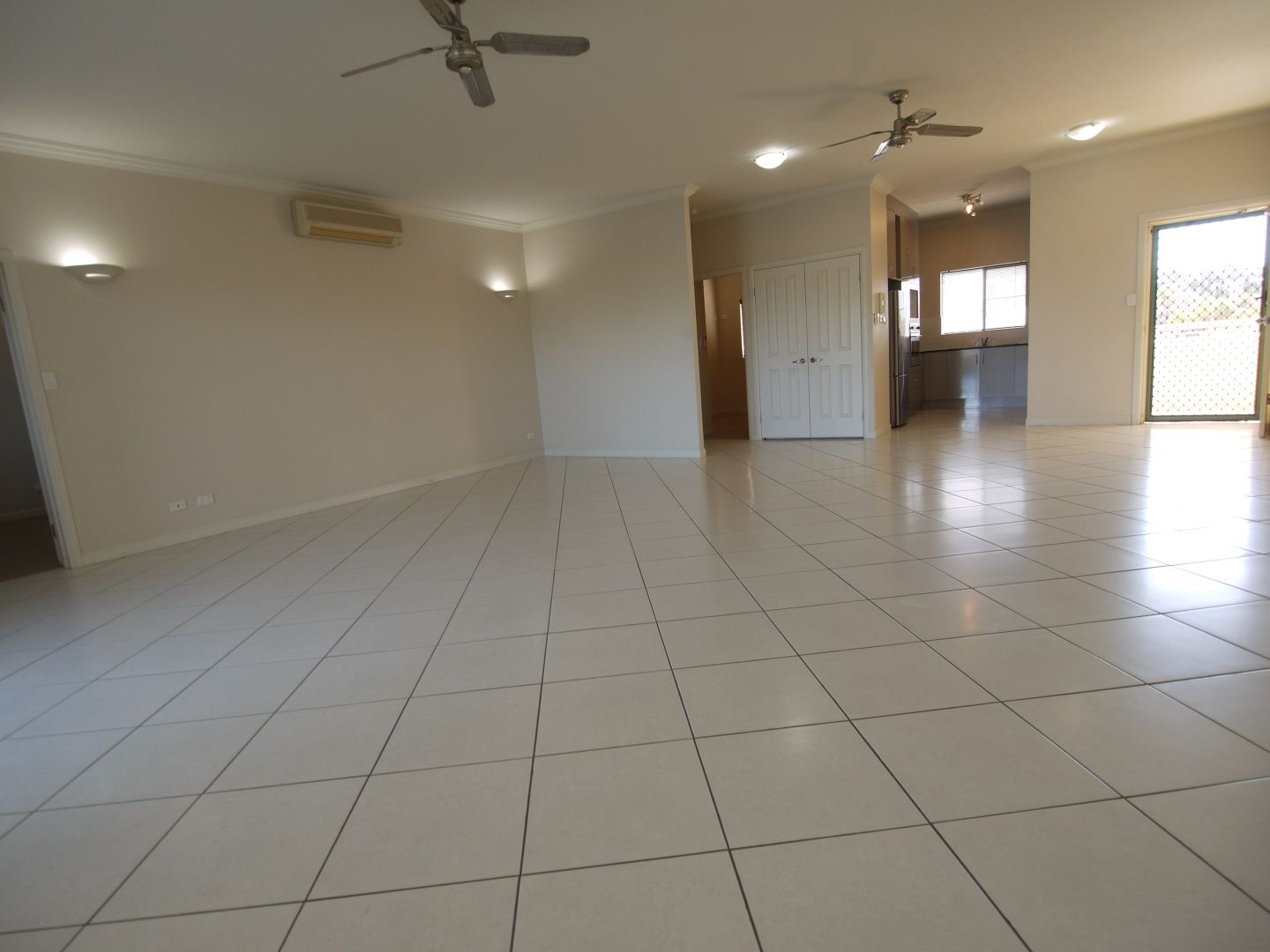 17/1 The Strand, Townsville City QLD 4810, Image 1