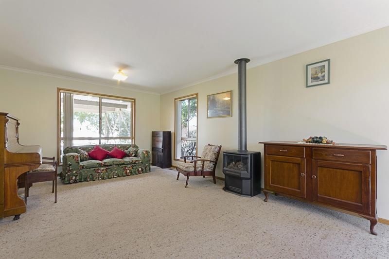 35 Caldermeade Road, CORIO VIC 3214, Image 0