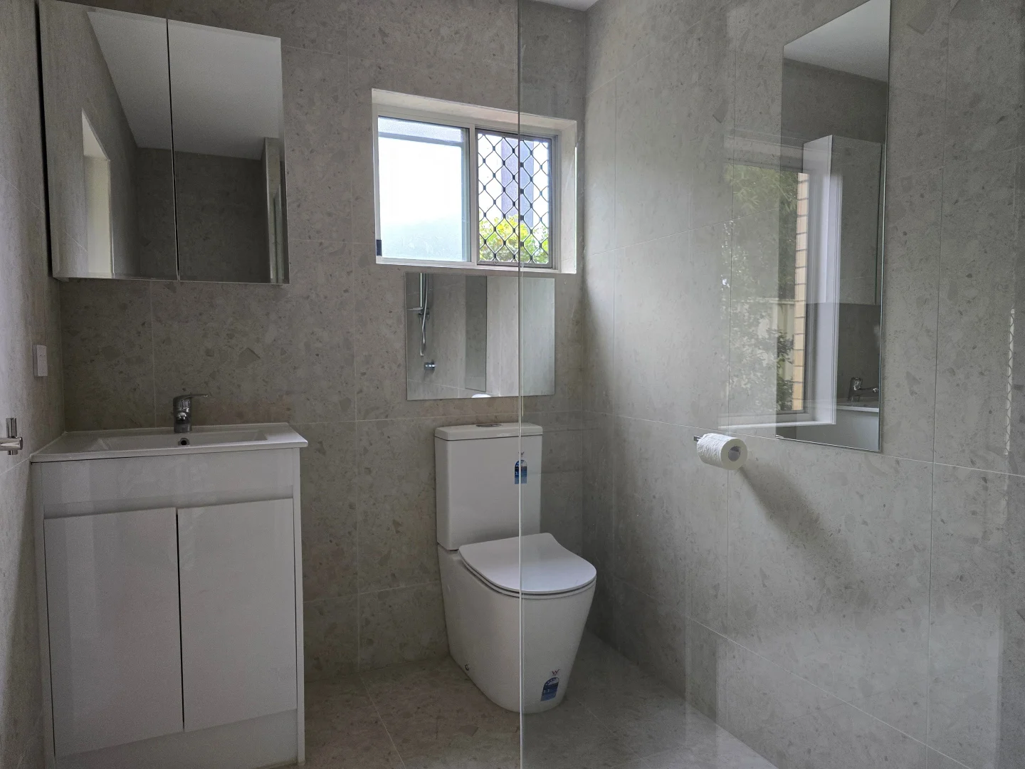 Additional image 7 of 4/46 Monaco Street, Broadbeach Waters QLD 4218