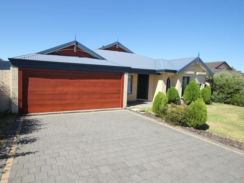 4 bedrooms House in 25 Ostling Way BERTRAM WA, 6167