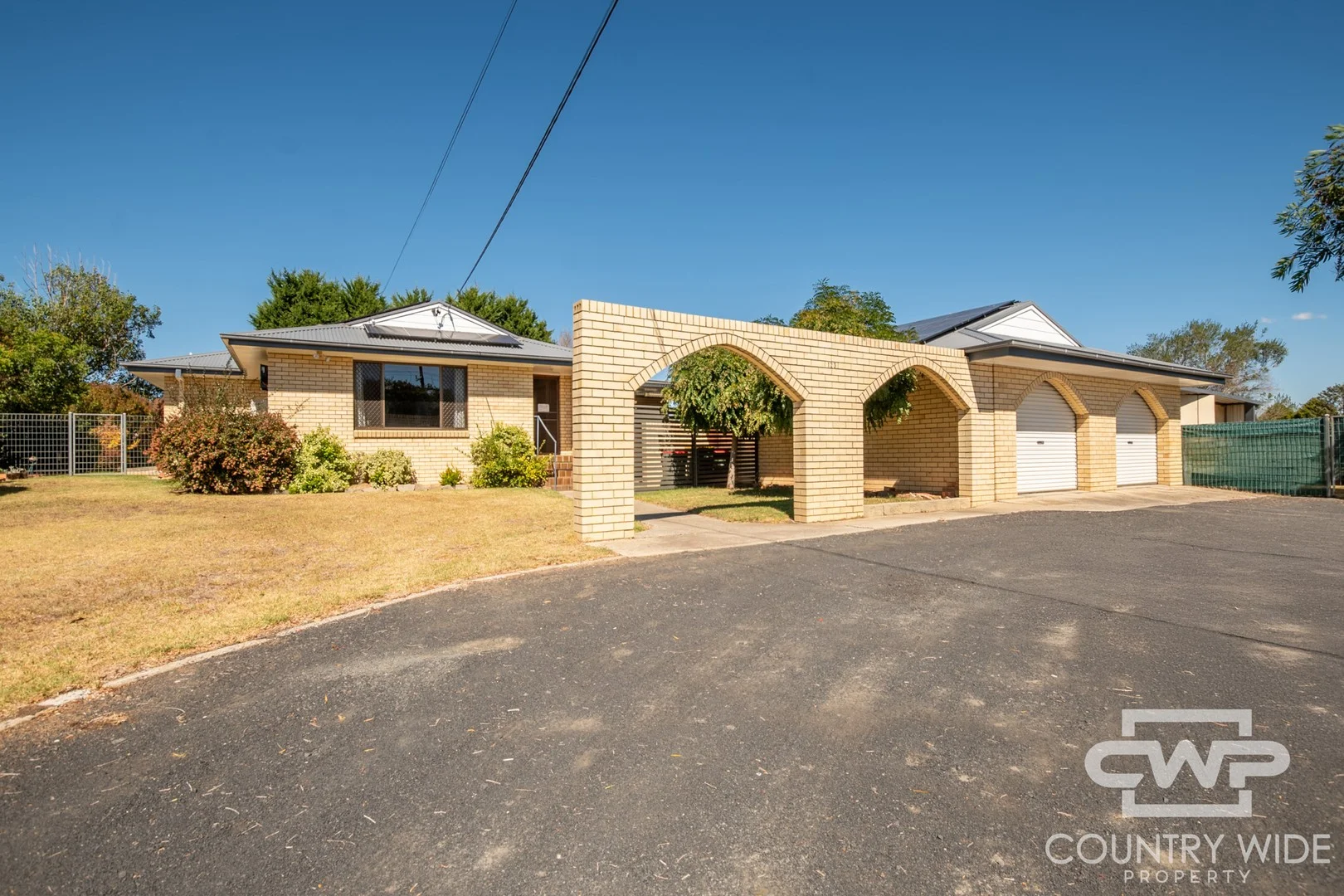 121-123 Oliver Street, Glen Innes NSW 2370
