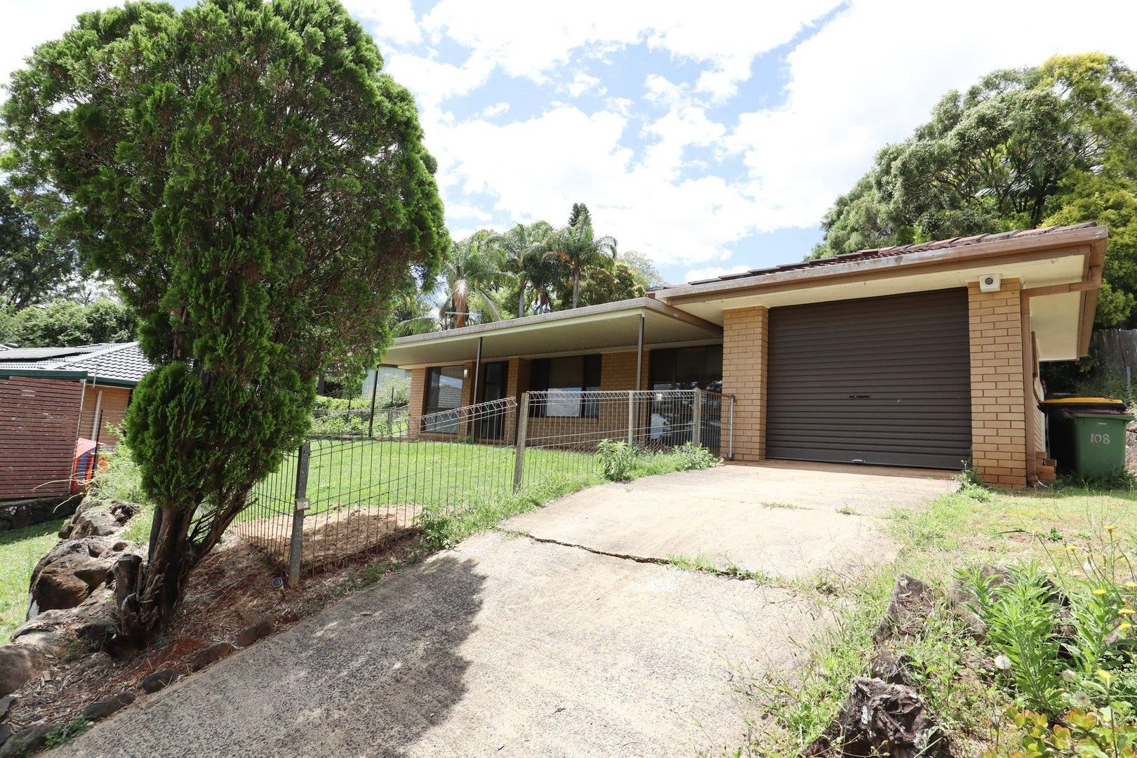 3 bedrooms House in 108 Mountain View Drive GOONELLABAH NSW, 2480