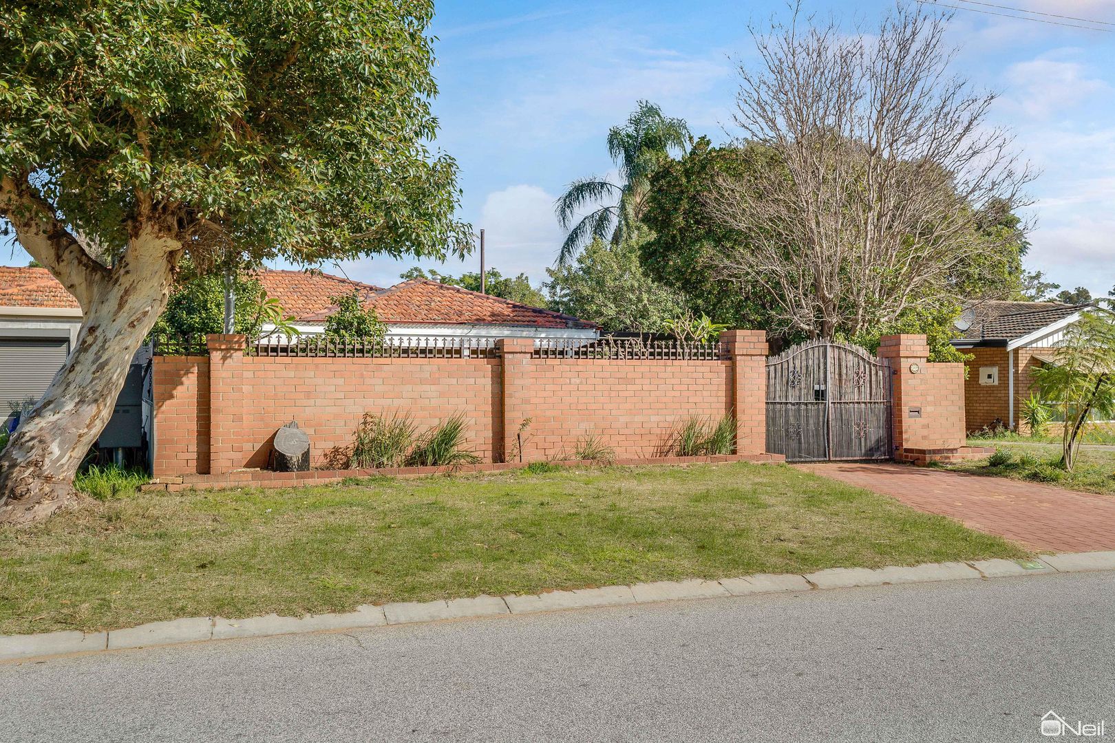 3 bedrooms House in 39 Lantana Way CAMILLO WA, 6111