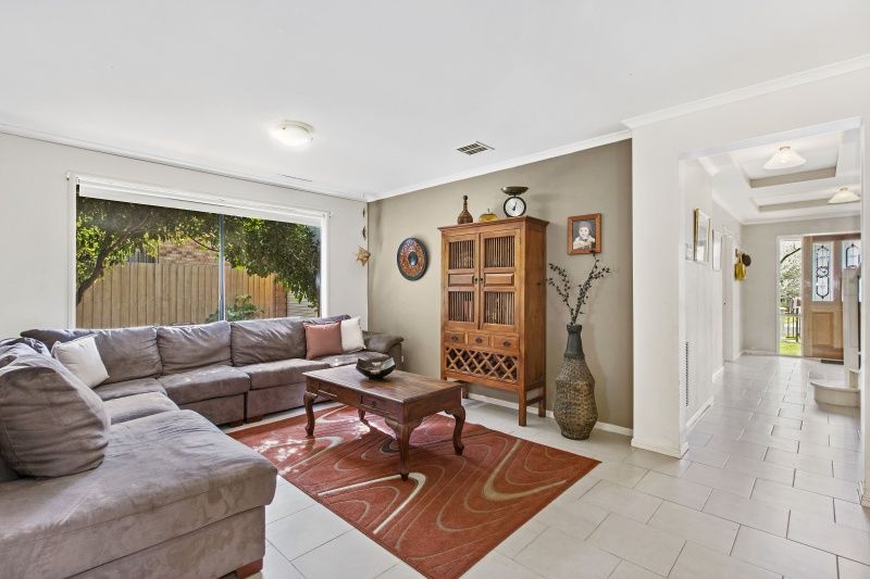 32 Archer Avenue, Sunbury VIC 3429, Image 2