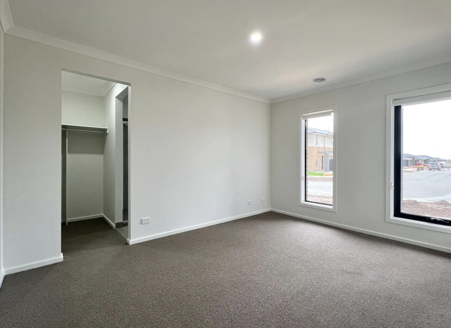 Additional image 2 of 41 Velvet Circuit, Clyde North VIC 3978