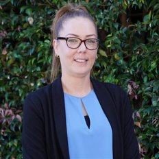 Melissa Moffatt, Property manager
