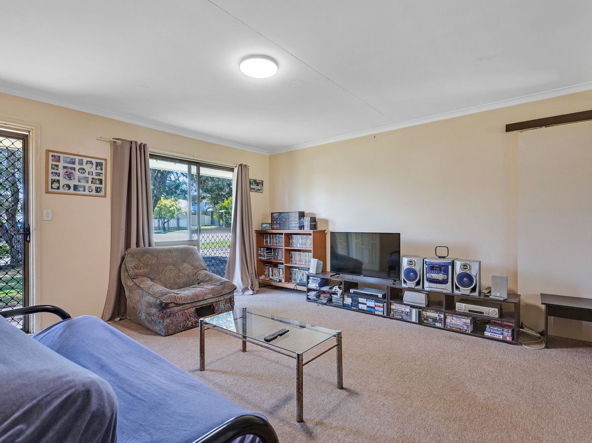 35 Alpinia Street, Alexandra Hills QLD 4161, Image 2