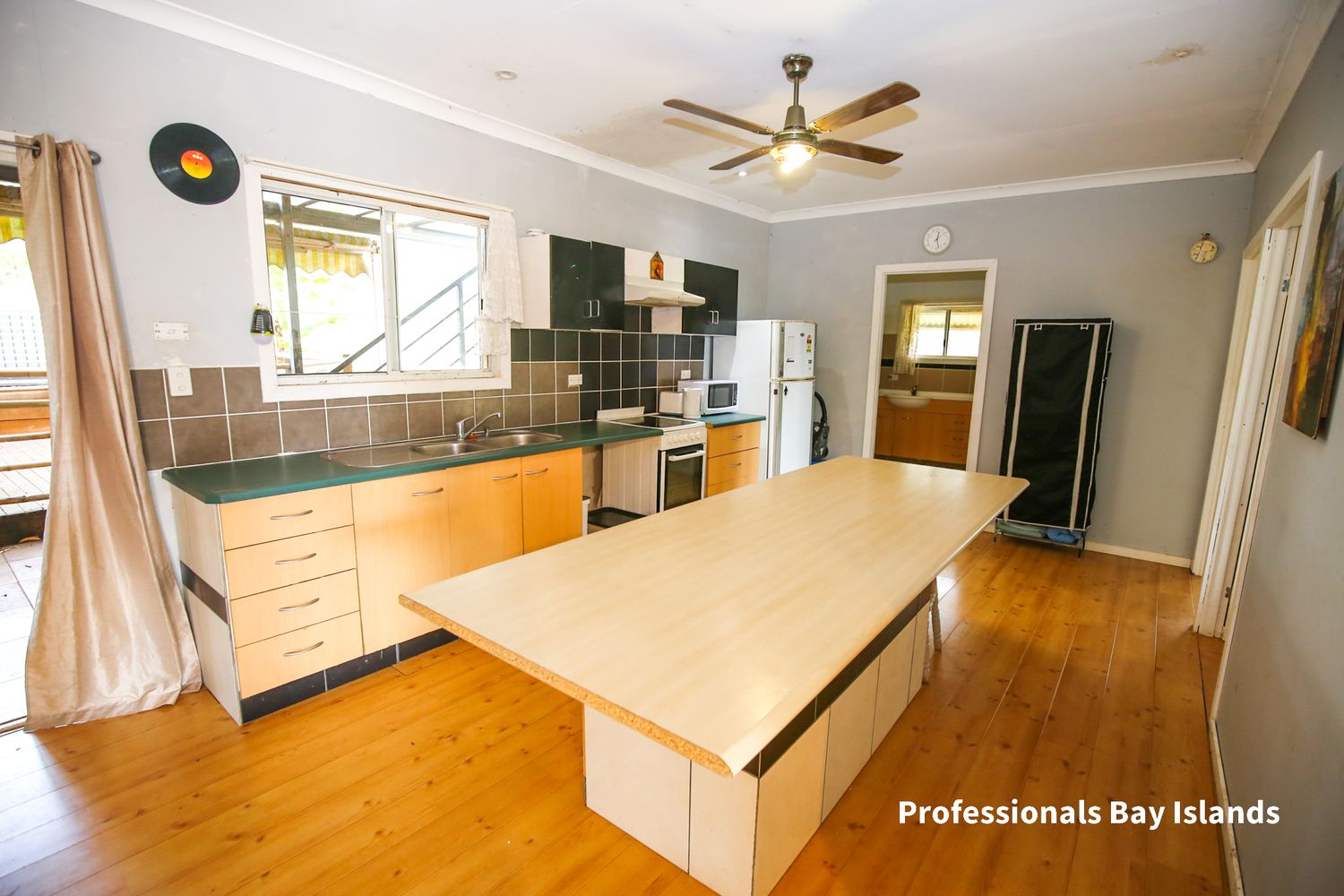 56 Hume Street, Russell Island QLD 4184, Image 2