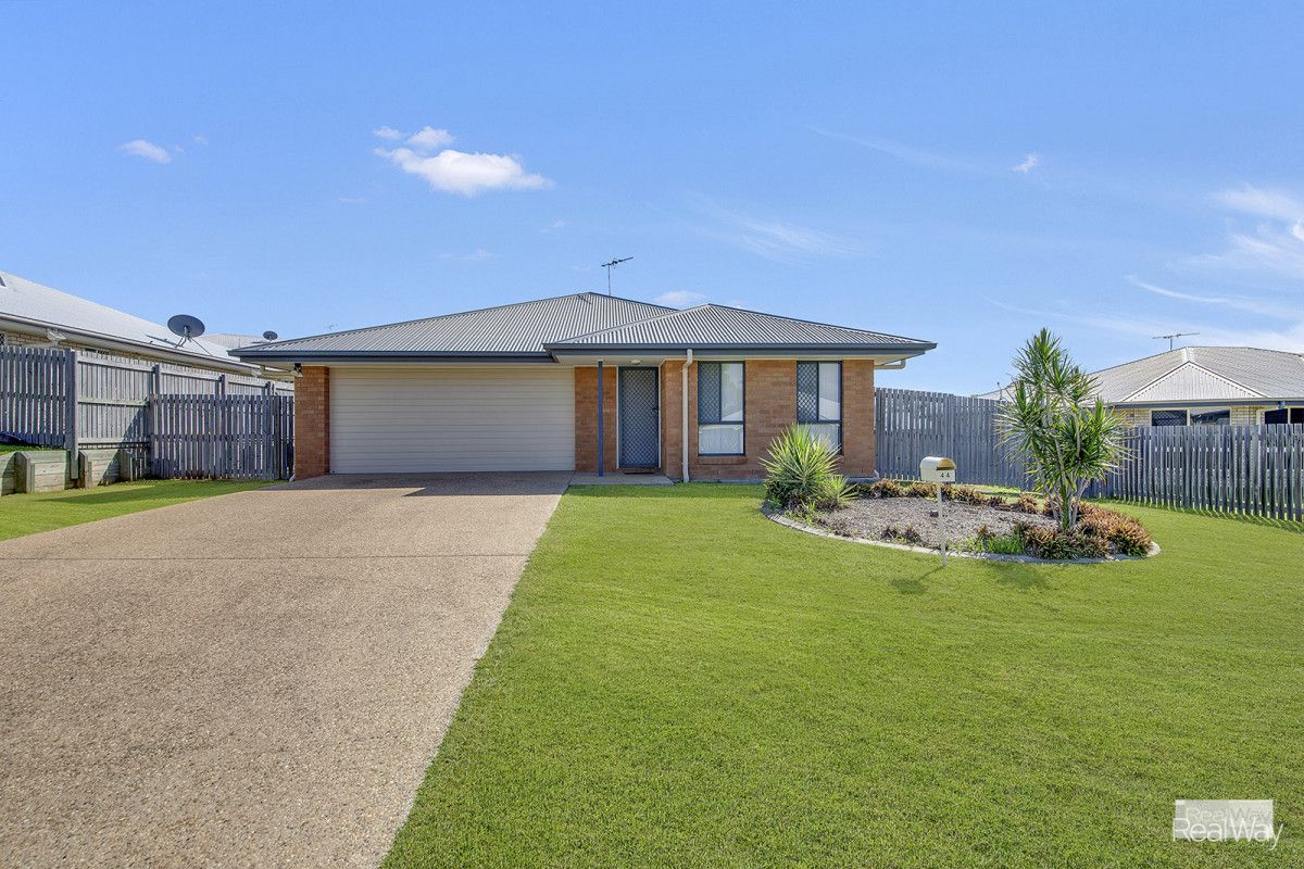 4 bedrooms House in 44 Riley Drive GRACEMERE QLD, 4702