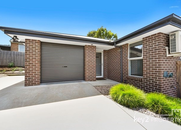 2/11 Pearce Street, Summerhill TAS 7250