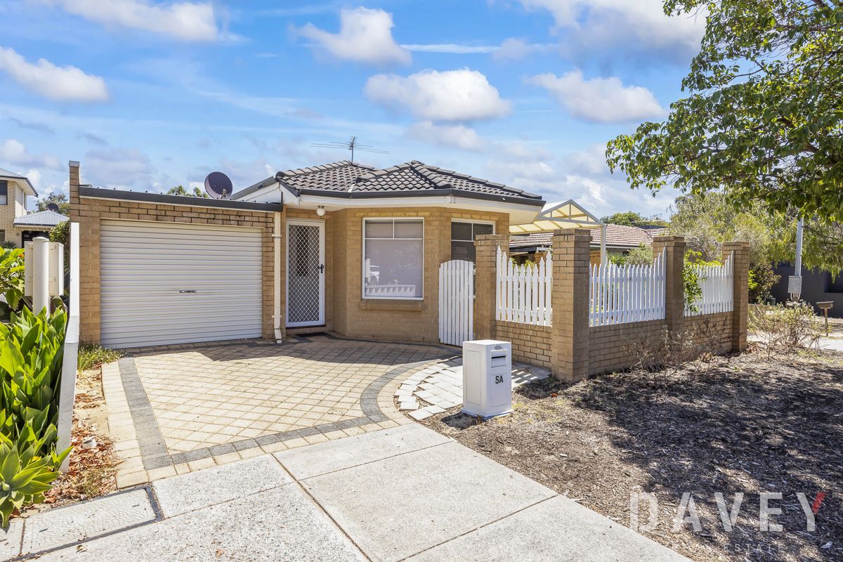 3 bedrooms House in 5A Crocker Road INNALOO WA, 6018