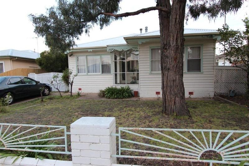 13 Robb Avenue, Hamlyn Heights Property History & Address Research